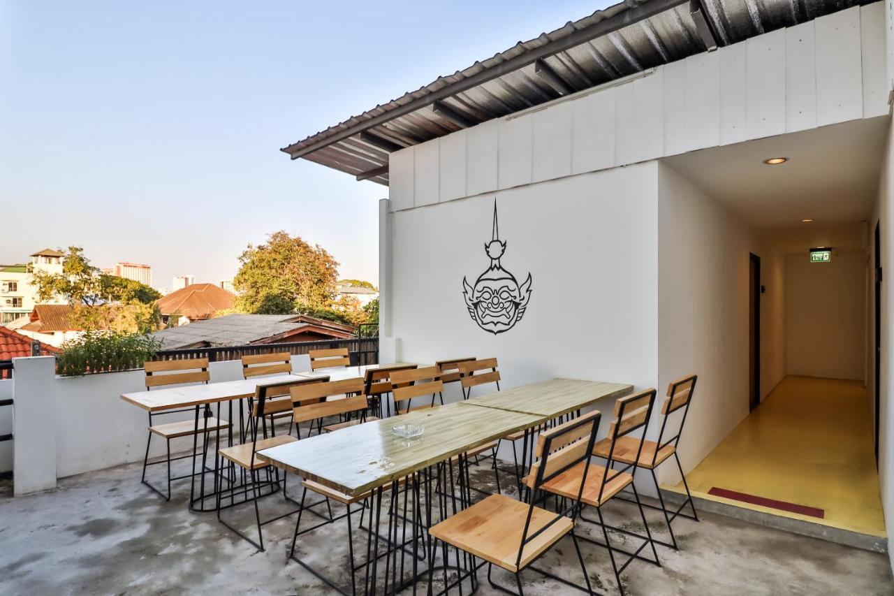 Oyo 489 Yak Hostel Chiang Mai Ngoại thất bức ảnh