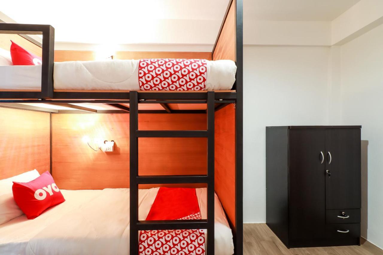 Oyo 489 Yak Hostel Chiang Mai Ngoại thất bức ảnh